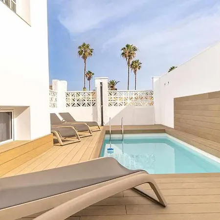 La Favorita Preciosa Villa Con Piscina Privada Corralejo Exterior photo